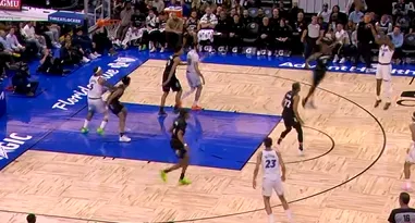 卡因三分空心入网再中，魔术领先森林狼至20分